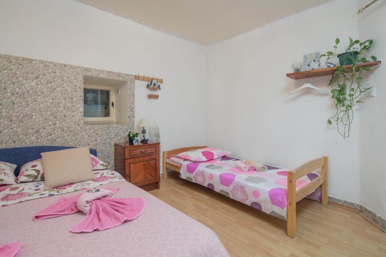 Guest House Ivona Split Bagian luar foto