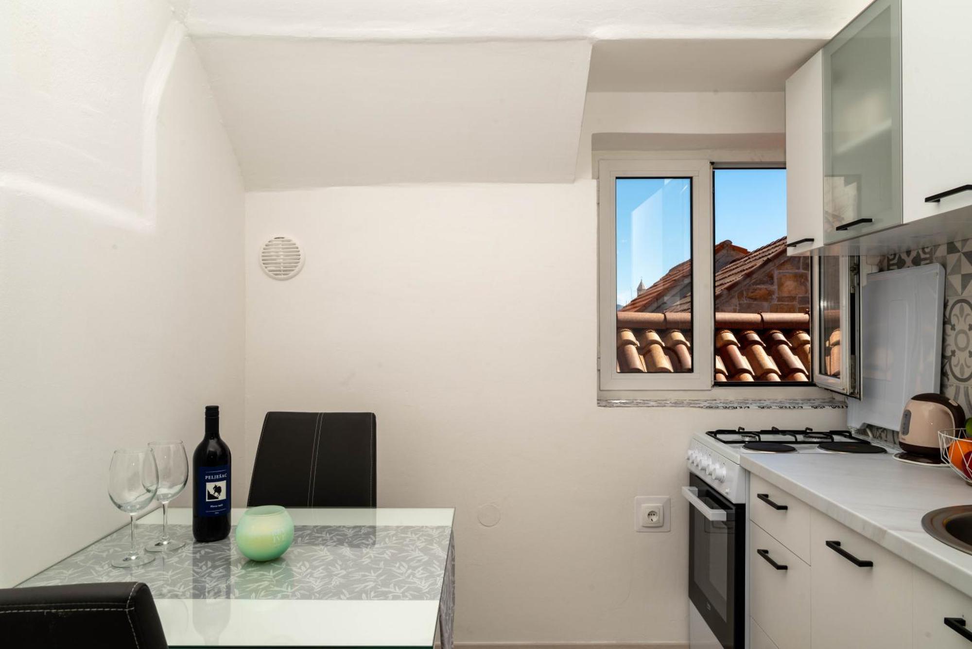 Guest House Ivona Split Bagian luar foto