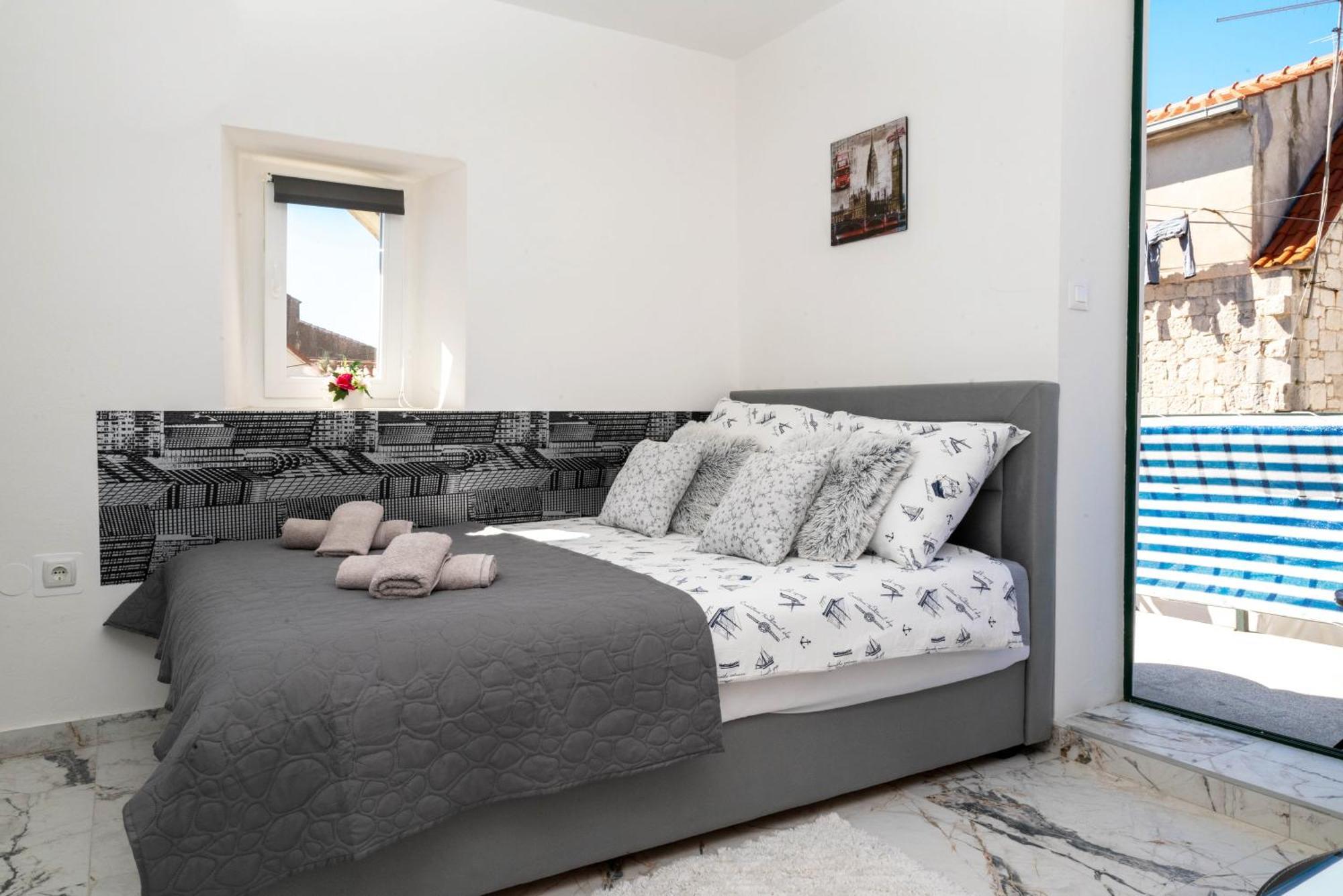 Guest House Ivona Split Bagian luar foto