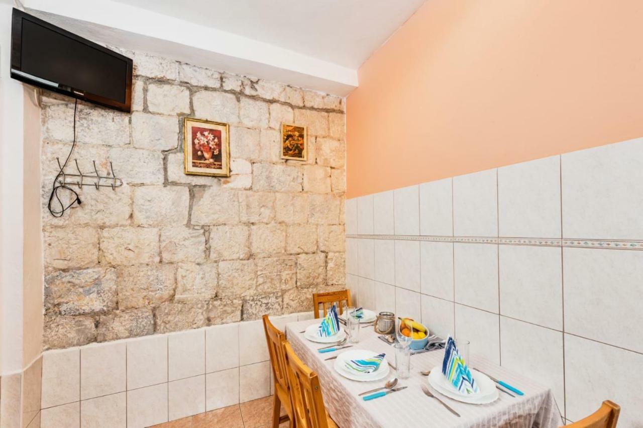Guest House Ivona Split Bagian luar foto